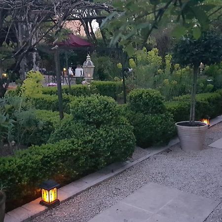Chambres d'hôtes Jardin D'ivoire Saint-Gervais-la-Forêt Exterior foto